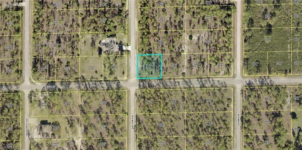 1701 E 13th ST LEHIGH ACRES, FL 33972