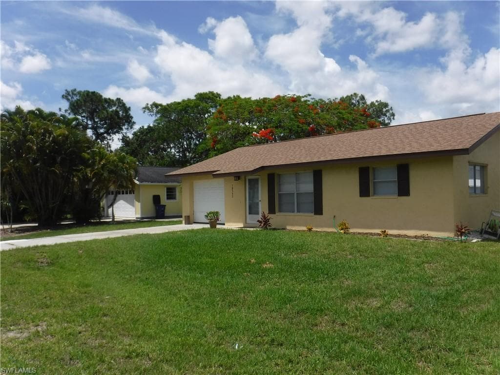 18542 Dogwood RD FORT MYERS, FL 33967