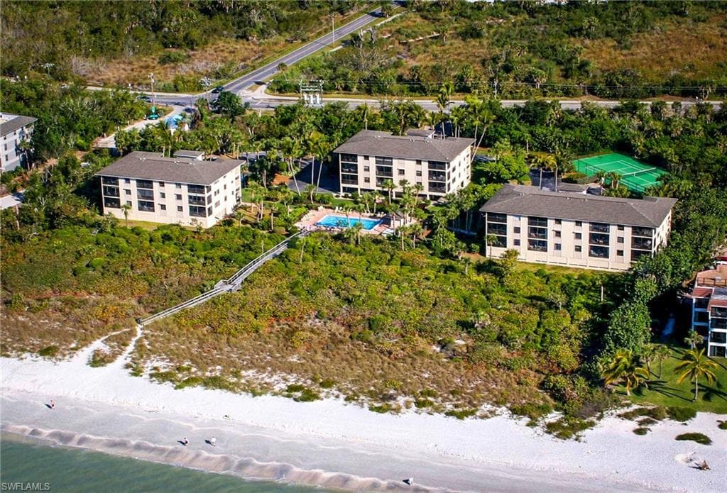 2475 W Gulf DR 105 SANIBEL, FL 33957