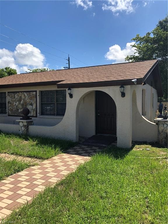 1605 Mohawk AVE FORT MYERS, FL 33916