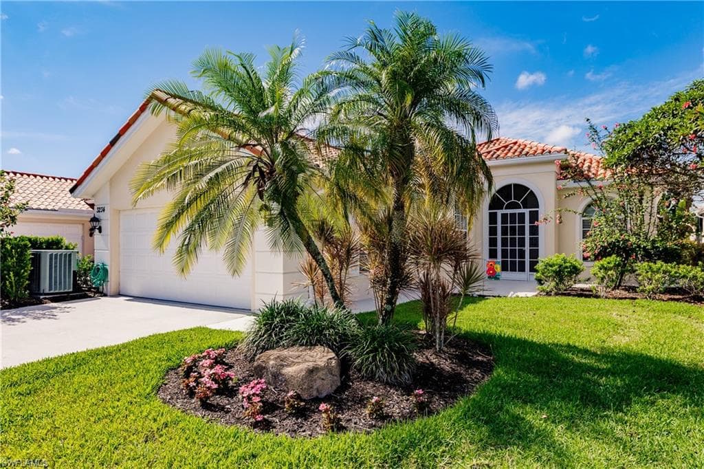 3234 Benicia CT NAPLES, FL 34109