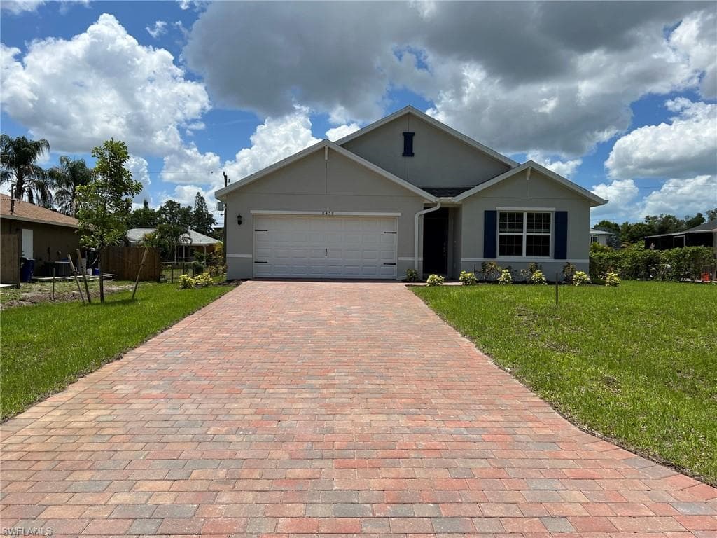 8458 Blackberry RD FORT MYERS, FL 33967