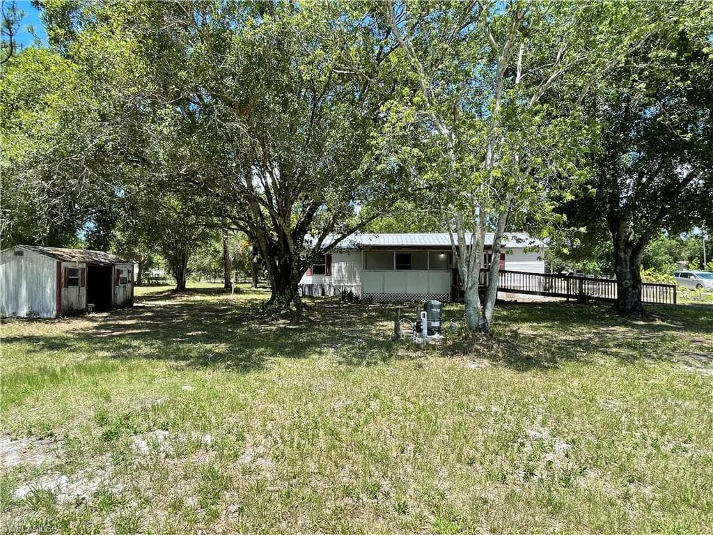 3791 E Double J Acres RD LABELLE, FL 33935