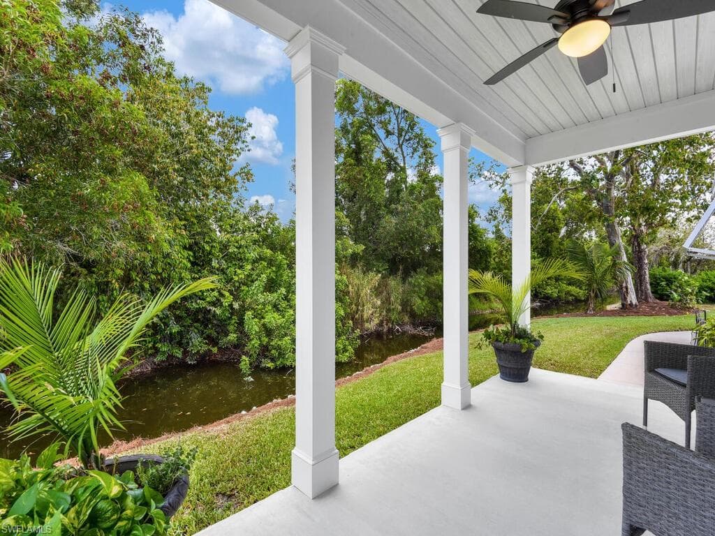 290 Matecumbe LN 242 NAPLES, FL 34114