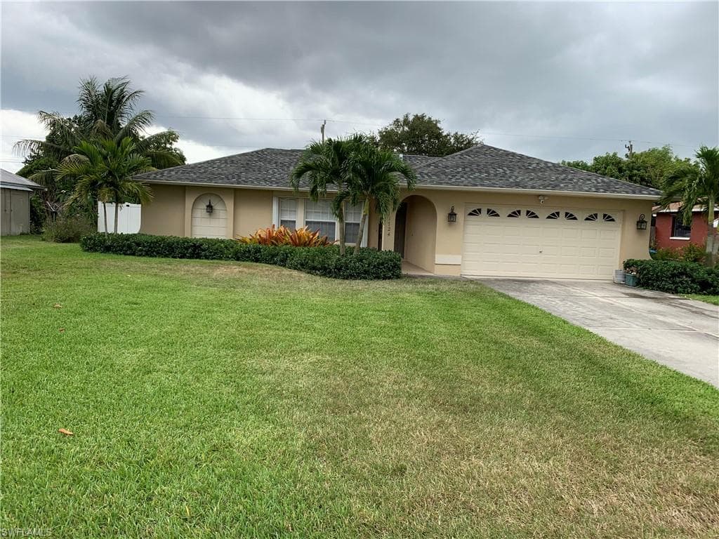 1724 SE 1st ST CAPE CORAL, FL 33990