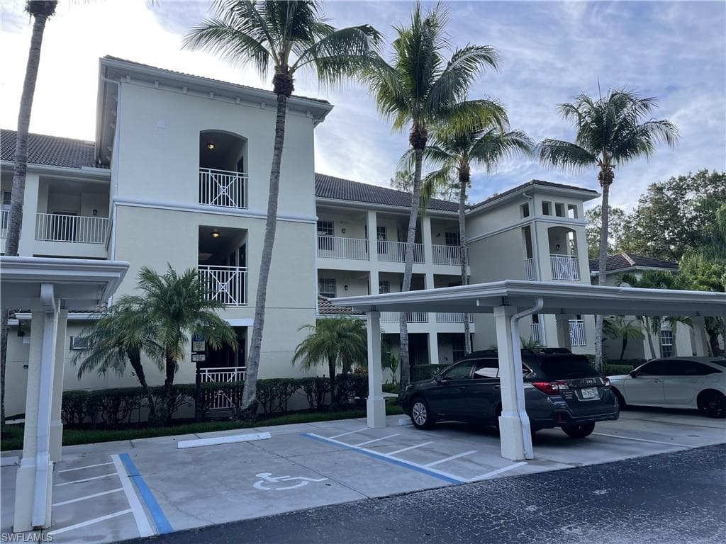 1886 Tarpon Bay DR S 1-204 NAPLES, FL 34119