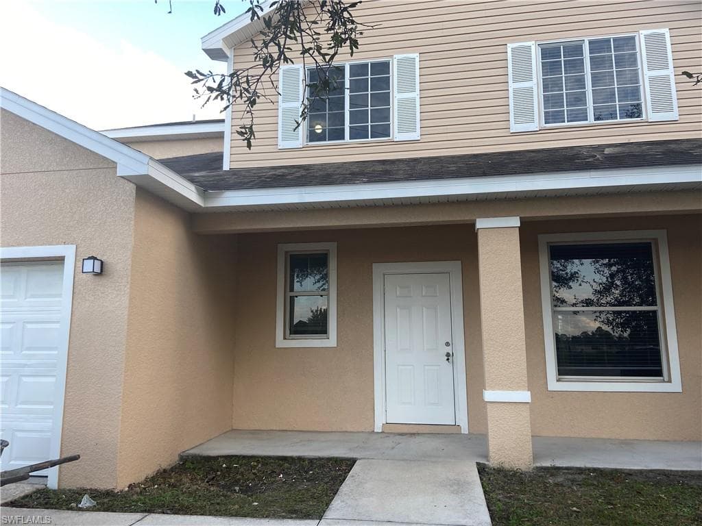 818 Alabama RD S LEHIGH ACRES, FL 33974