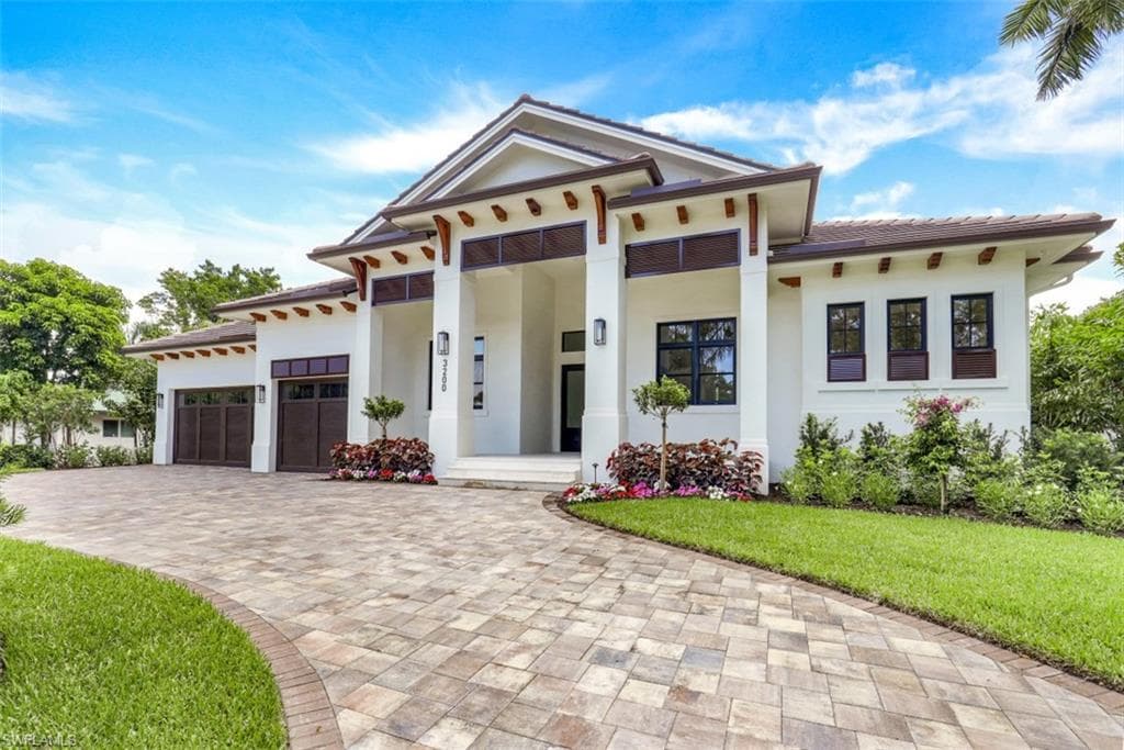 3200 Crayton RD NAPLES, FL 34103
