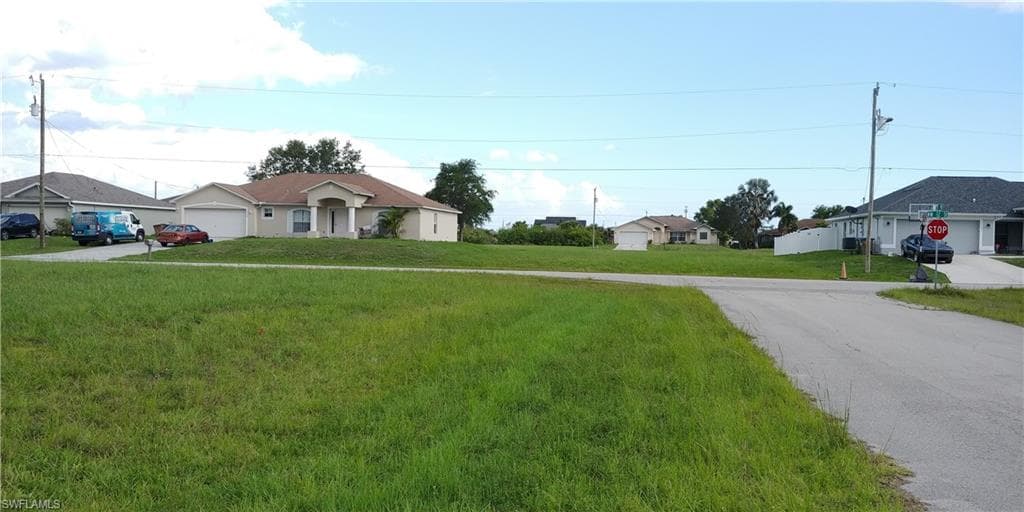1201 NW 13th PL CAPE CORAL, FL 33993