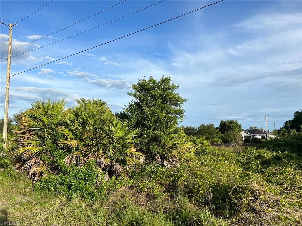 2703 48th ST SW LEHIGH ACRES, FL 33976