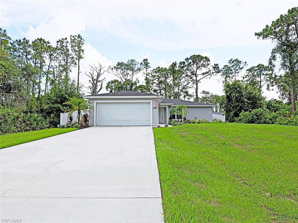 6047 Keystone CIR LABELLE, FL 33935