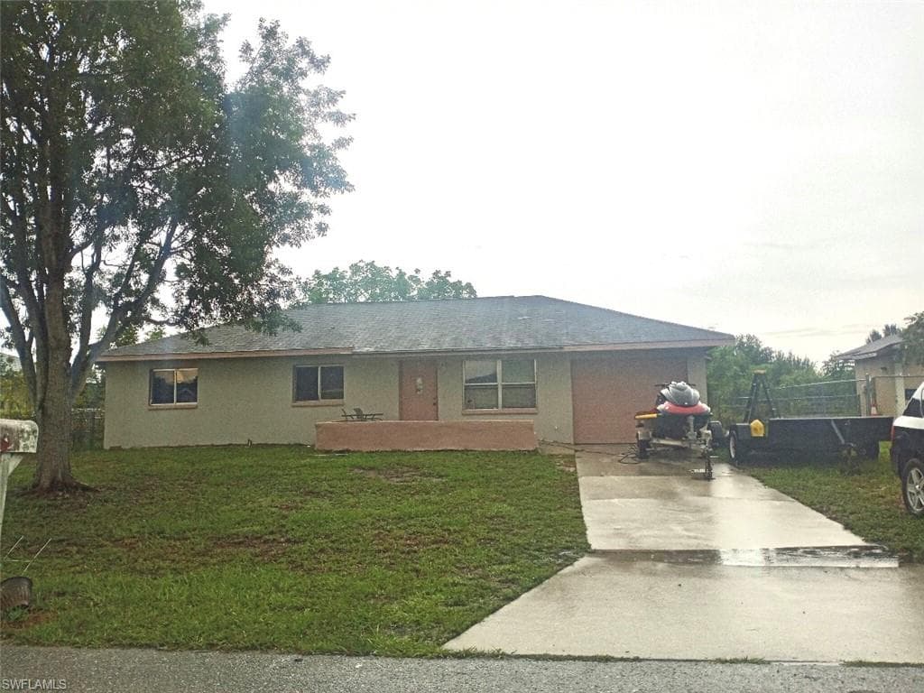 1117 Gifford AVE S LEHIGH ACRES, FL 33936