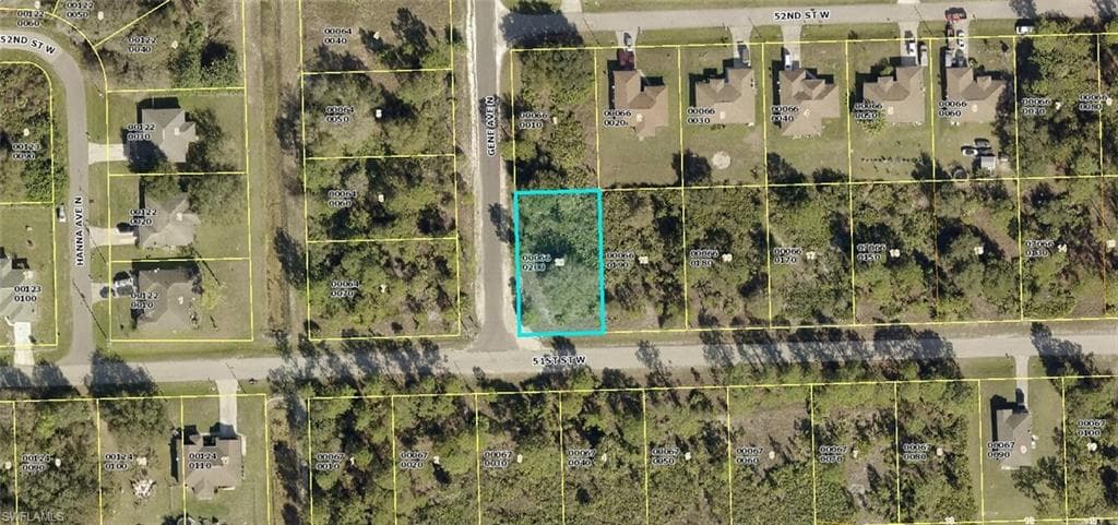 2718 51st ST W LEHIGH ACRES, FL 33971
