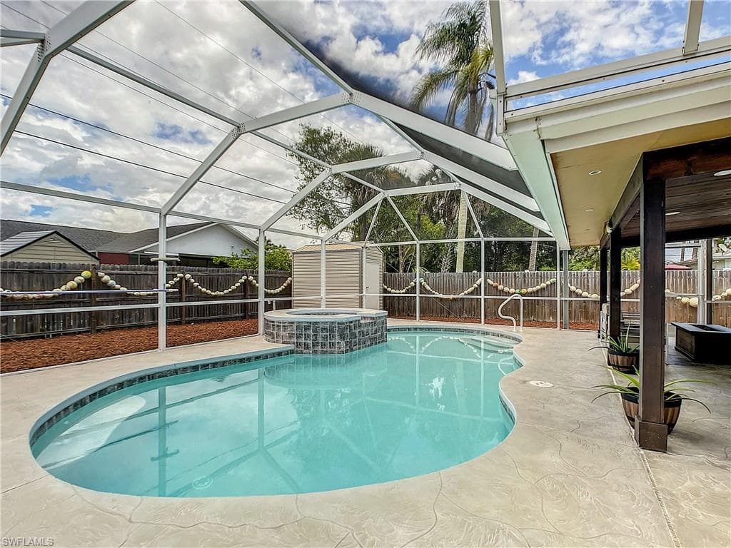 4039 Mohawk PL NAPLES, FL 34112