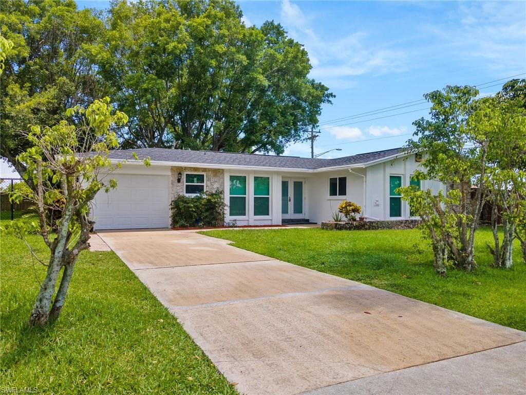 104 SE 45th TER CAPE CORAL, FL 33904