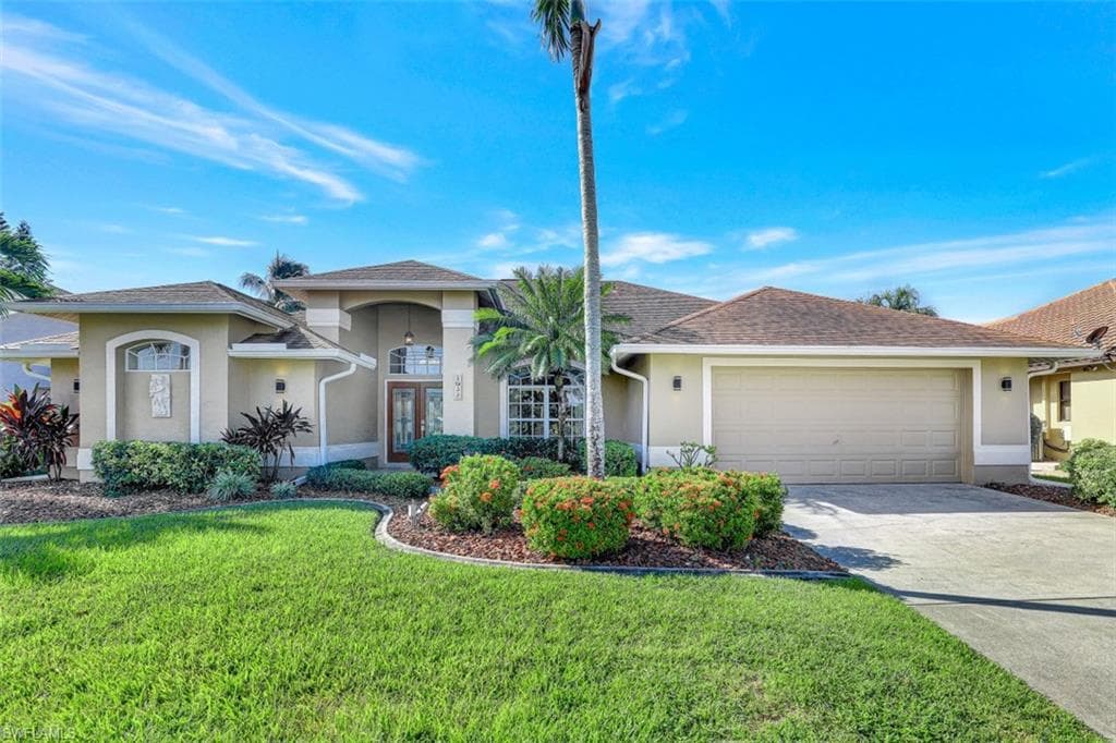 1922 Cape Coral PKY W CAPE CORAL, FL 33914