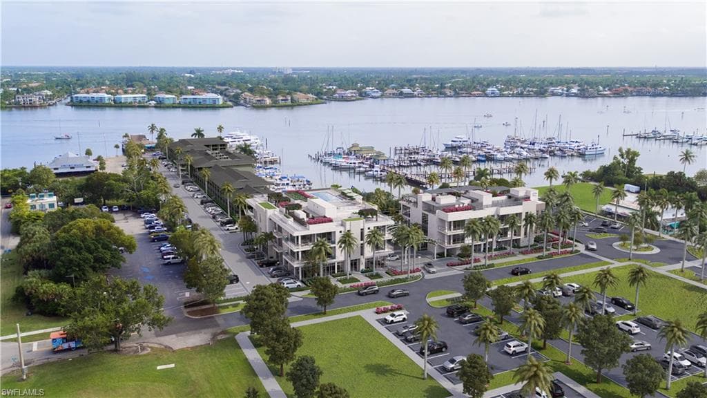 801 12th AVE S 202 NAPLES, FL 34102