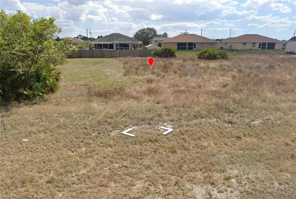 2917 25th ST SW LEHIGH ACRES, FL 33976