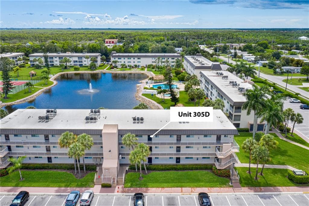 1022 Manatee RD D305 NAPLES, FL 34114