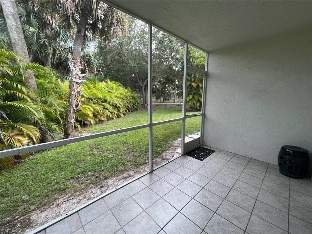 2395 Naples Trace CIR 1 NAPLES, FL 34109