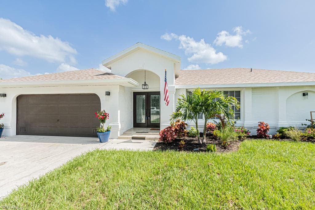 5283 Maple LN NAPLES, FL 34113