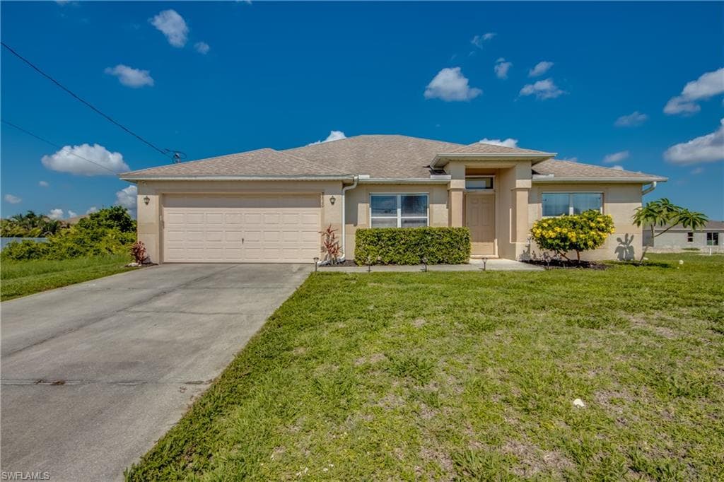 2820 NE 3rd AVE CAPE CORAL, FL 33909