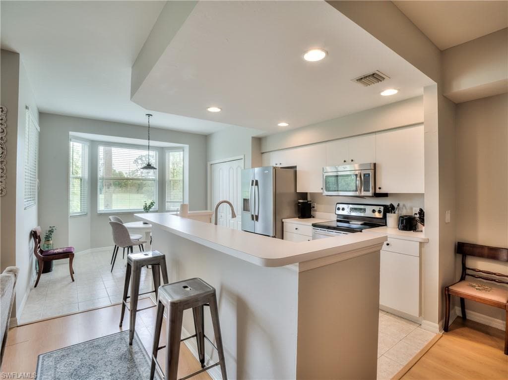 21331 Lancaster RUN 512 ESTERO, FL 33928