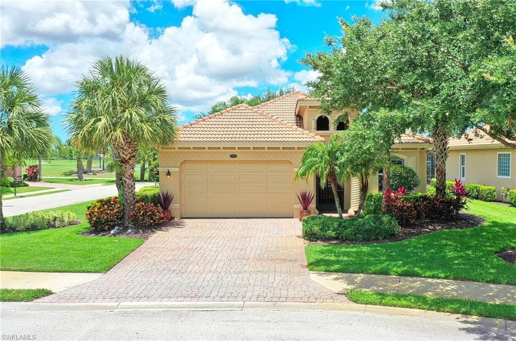 10331 Gator Bay CT NAPLES, FL 34120