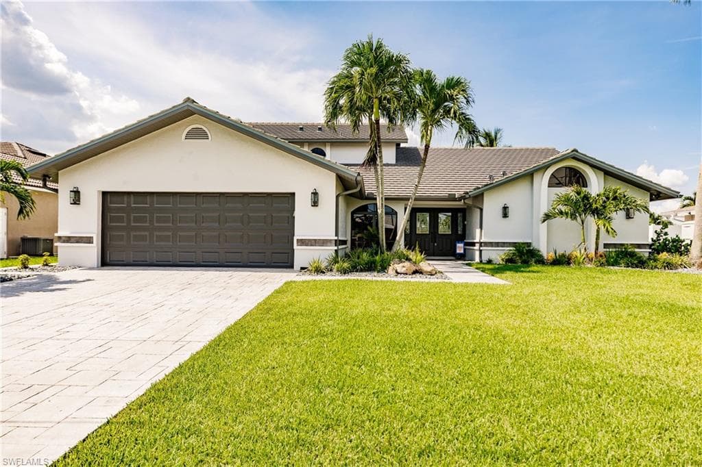 1911 SE 32nd TER CAPE CORAL, FL 33904
