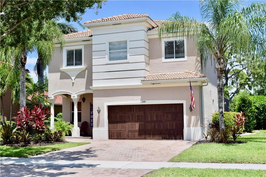 1949 Par DR NAPLES, FL 34120