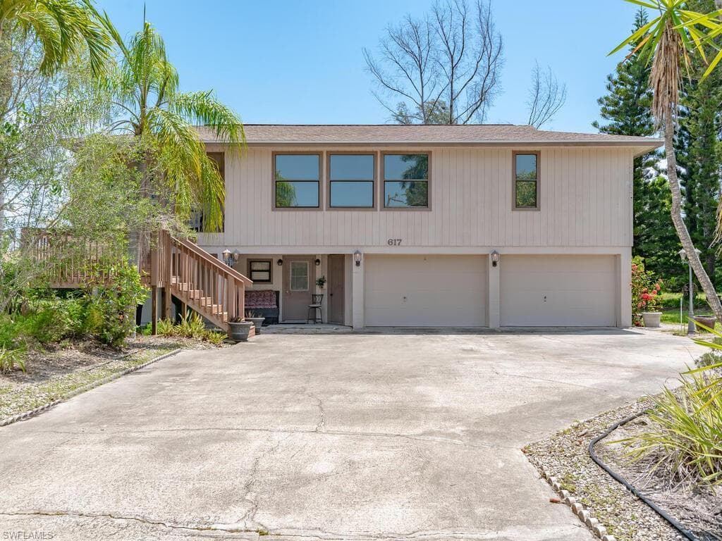 617 Somerset CT MARCO ISLAND, FL 34145