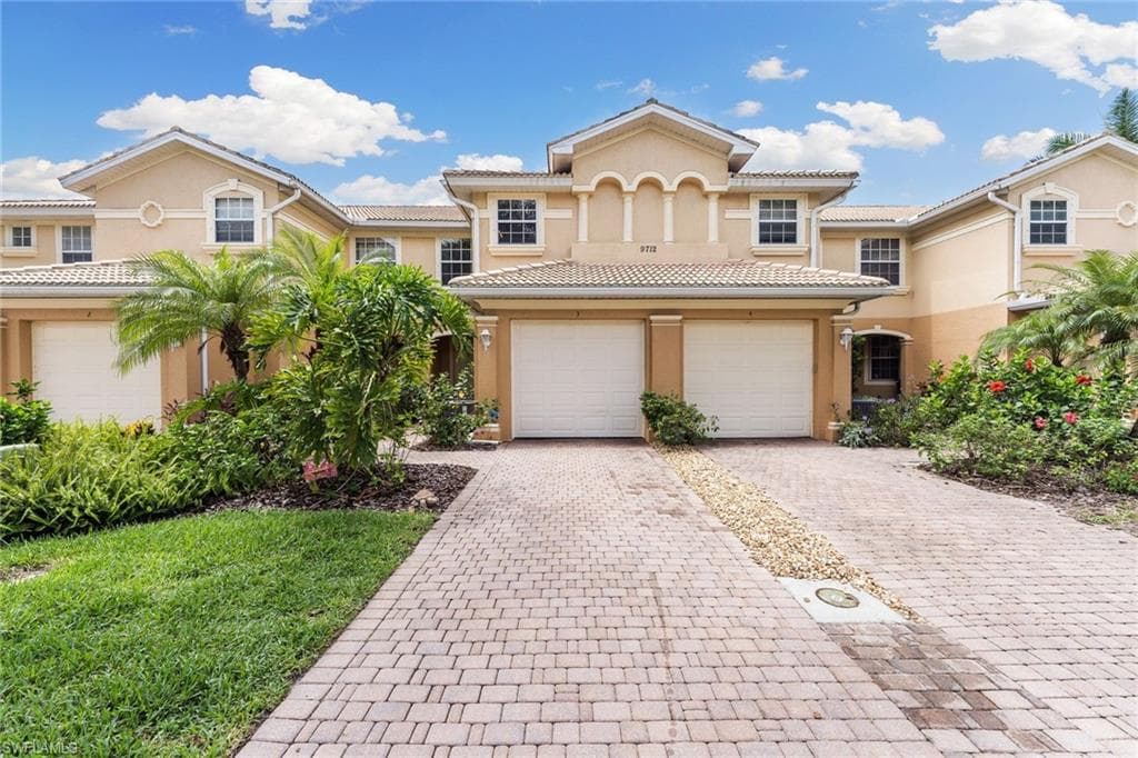9712 Heatherstone Lake CT 3 ESTERO, FL 33928