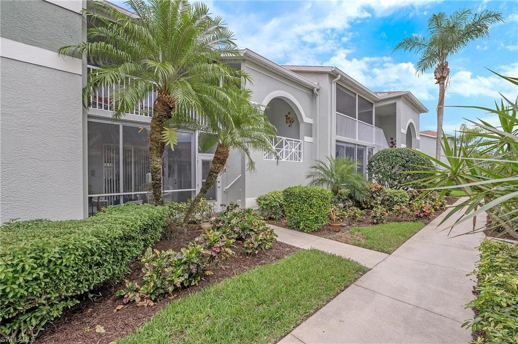 26150 Clarkston DR 205 BONITA SPRINGS, FL 34135