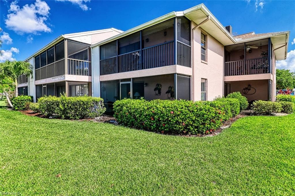 7105 Quail Run CT W 1 FORT MYERS, FL 33908