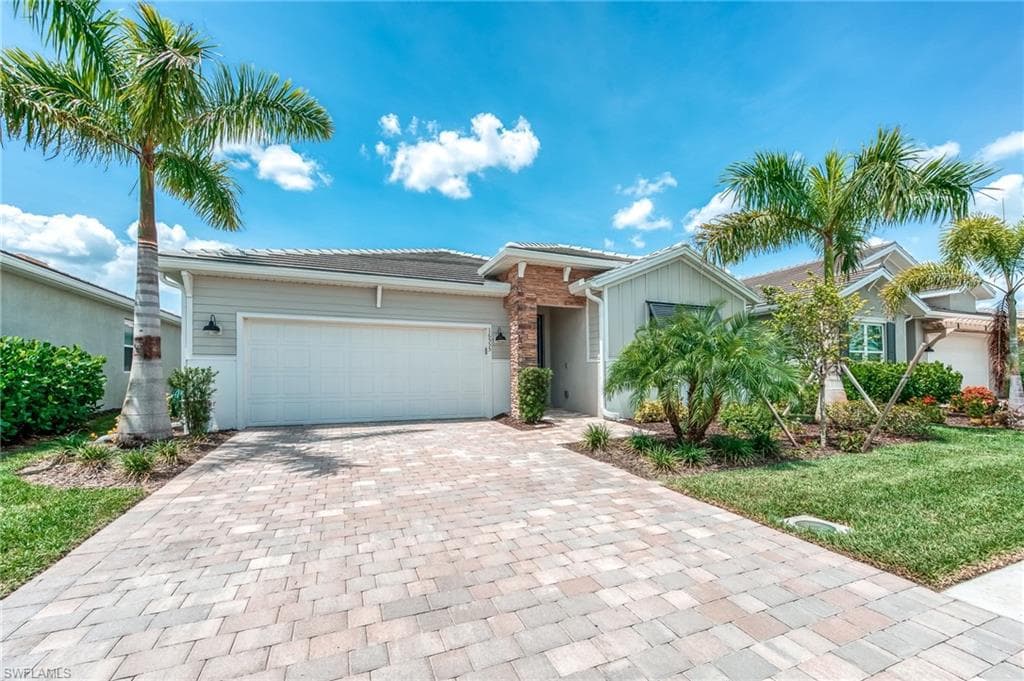 16555 Crescent Beach WAY BONITA SPRINGS, FL 34135