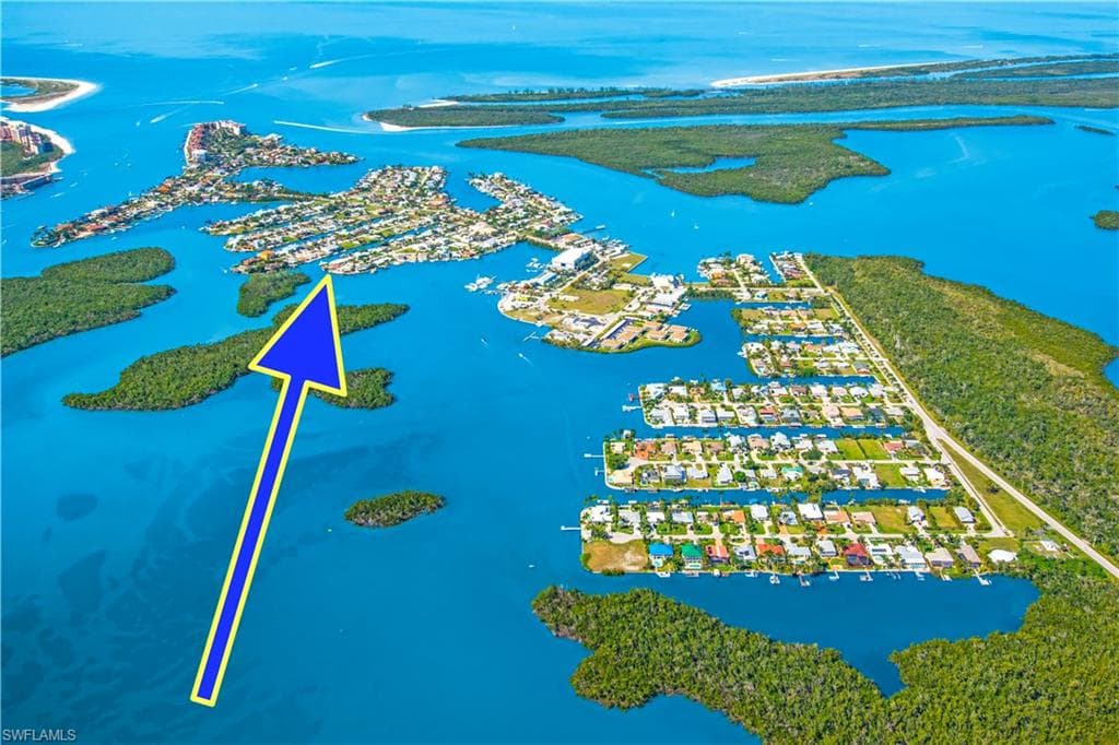 174 Hilo ST E NAPLES, FL 34113