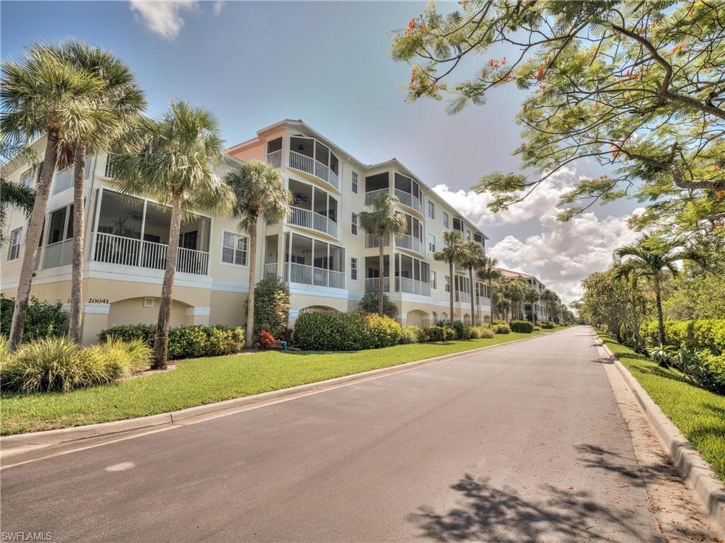 20041 Sanibel View CIR 106 FORT MYERS, FL 33908