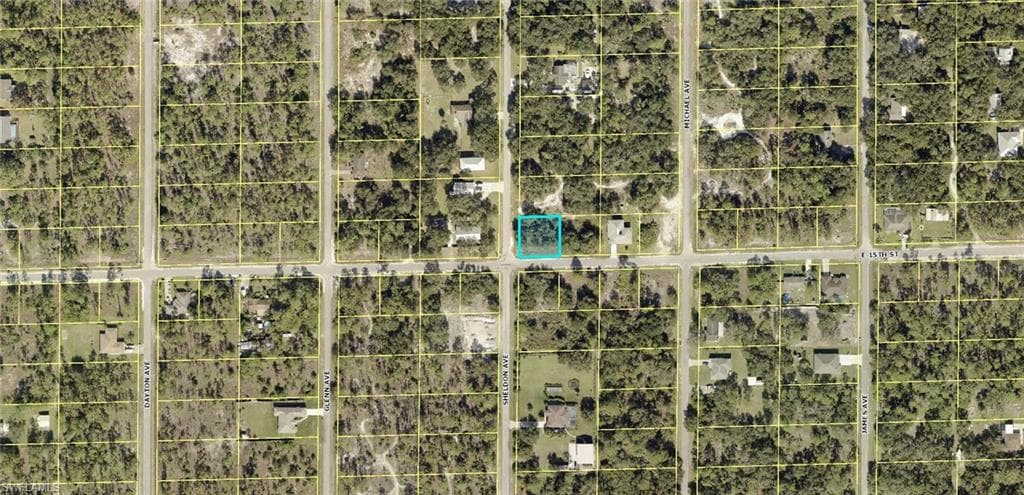 1901 E 15th ST LEHIGH ACRES, FL 33972