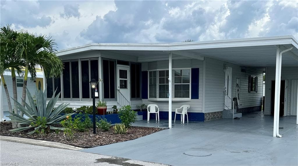 132 Nicklaus BLVD NORTH FORT MYERS, FL 33903