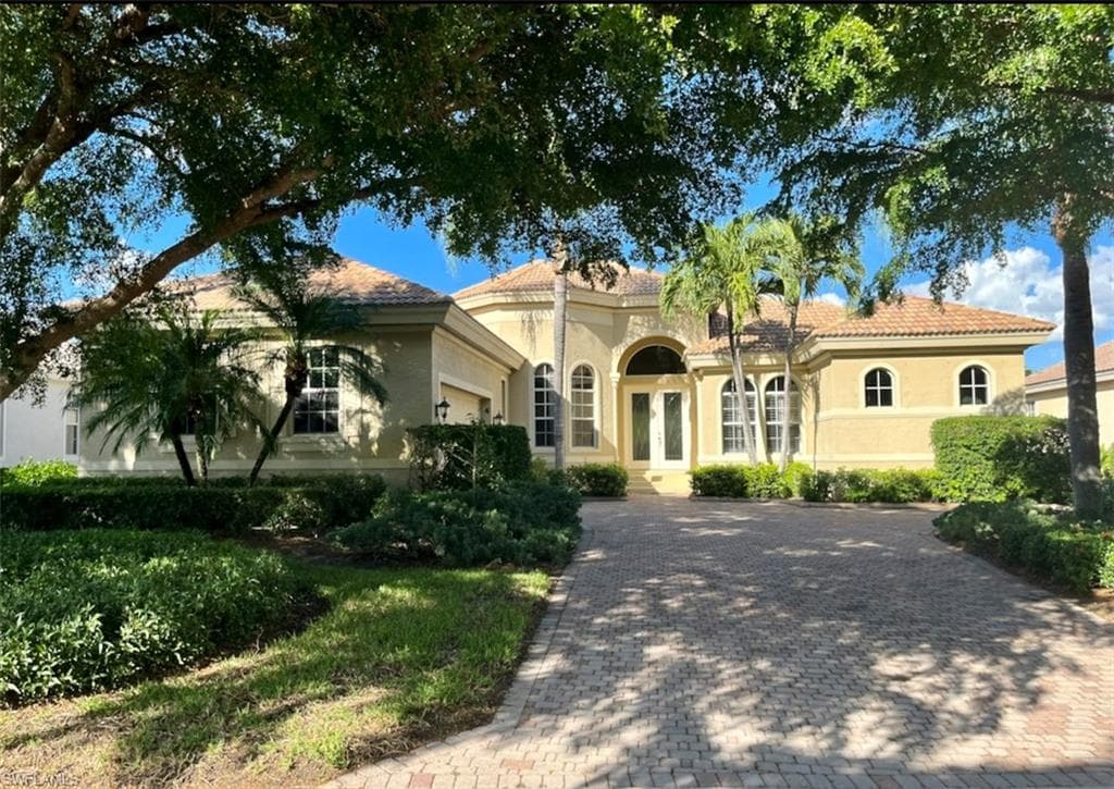 5610 Whispering Willow WAY FORT MYERS, FL 33908