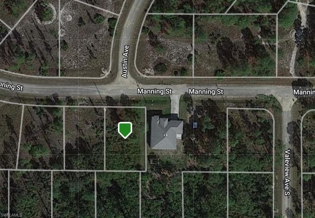 1046 Manning ST LEHIGH ACRES, FL 33974