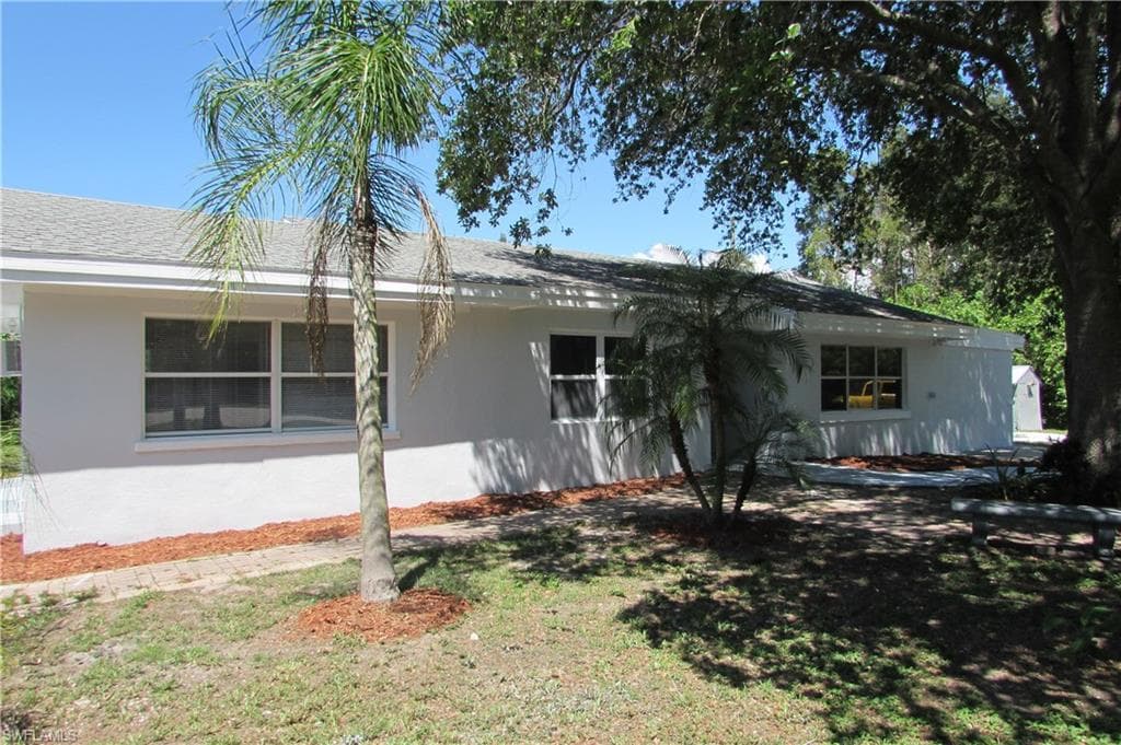 11282 3rd AVE PUNTA GORDA, FL 33955