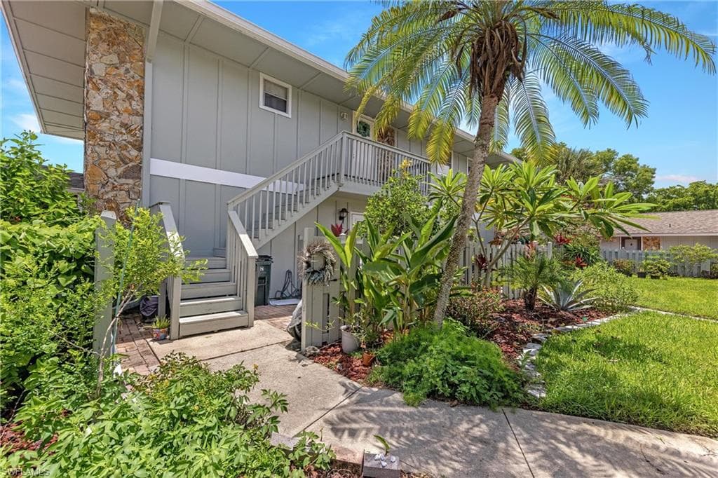 4251 Island CIR 7 FORT MYERS, FL 33919