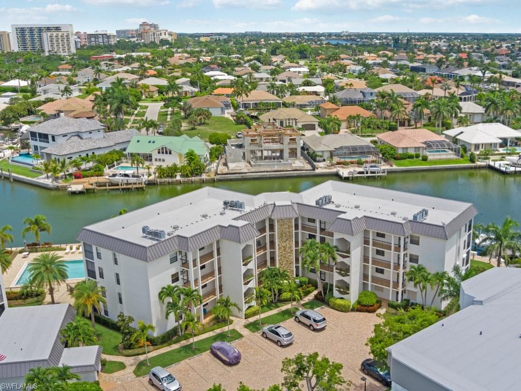 880 Huron CT 2-105 MARCO ISLAND, FL 34145
