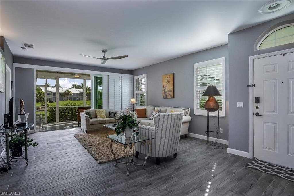 5964 Sand Wedge LN 304 NAPLES, FL 34110
