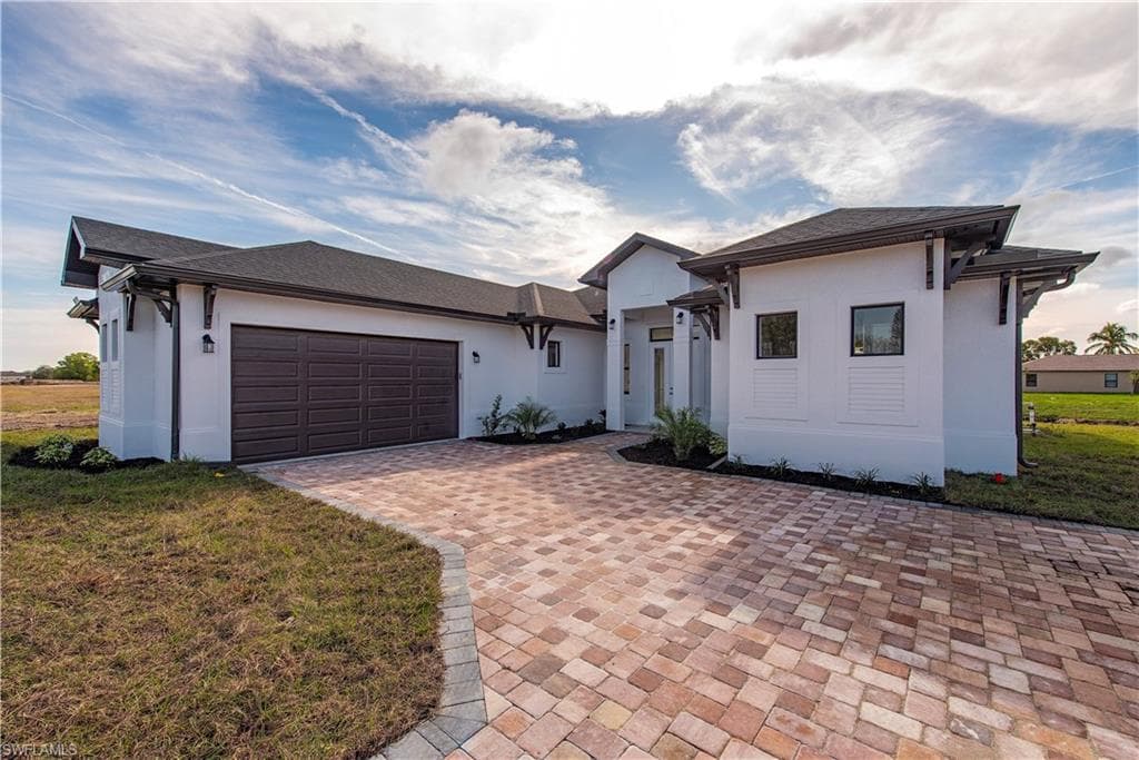1901 18th PL CAPE CORAL, FL 33909