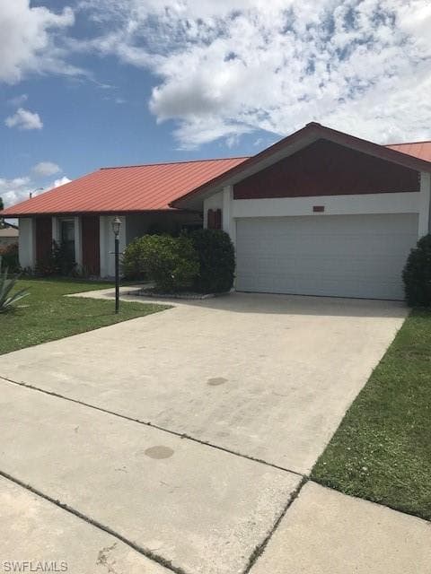 124 Fleur De Lis LN NAPLES, FL 34112