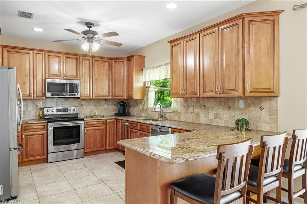13612 Cherry Tree CT FORT MYERS, FL 33912