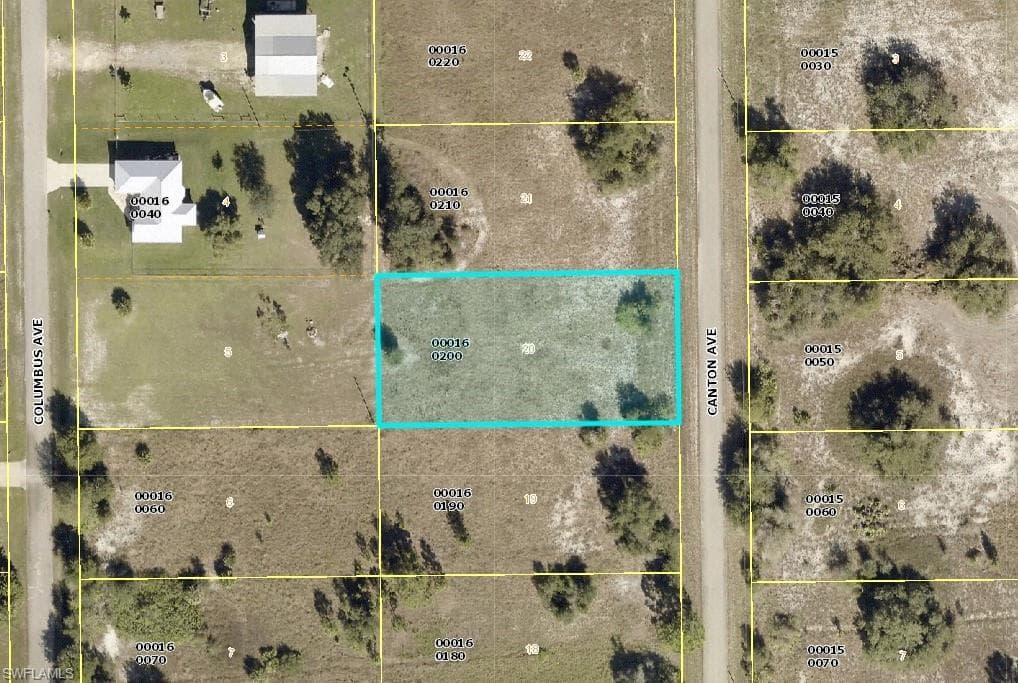 1715 Canton AVE LEHIGH ACRES, FL 33972