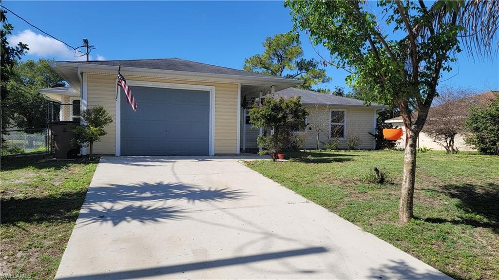 2803 66th ST W LEHIGH ACRES, FL 33971